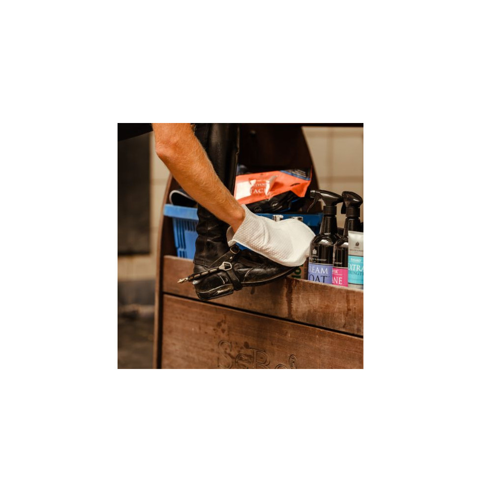 Chusteczki Belvoir Tack Cleaner Mitt Carr&Day&Martin